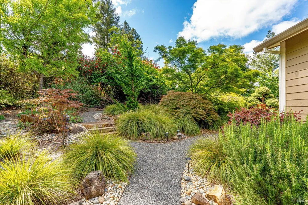 4089 Bayberry Drive Santa Rosa, CA 95404