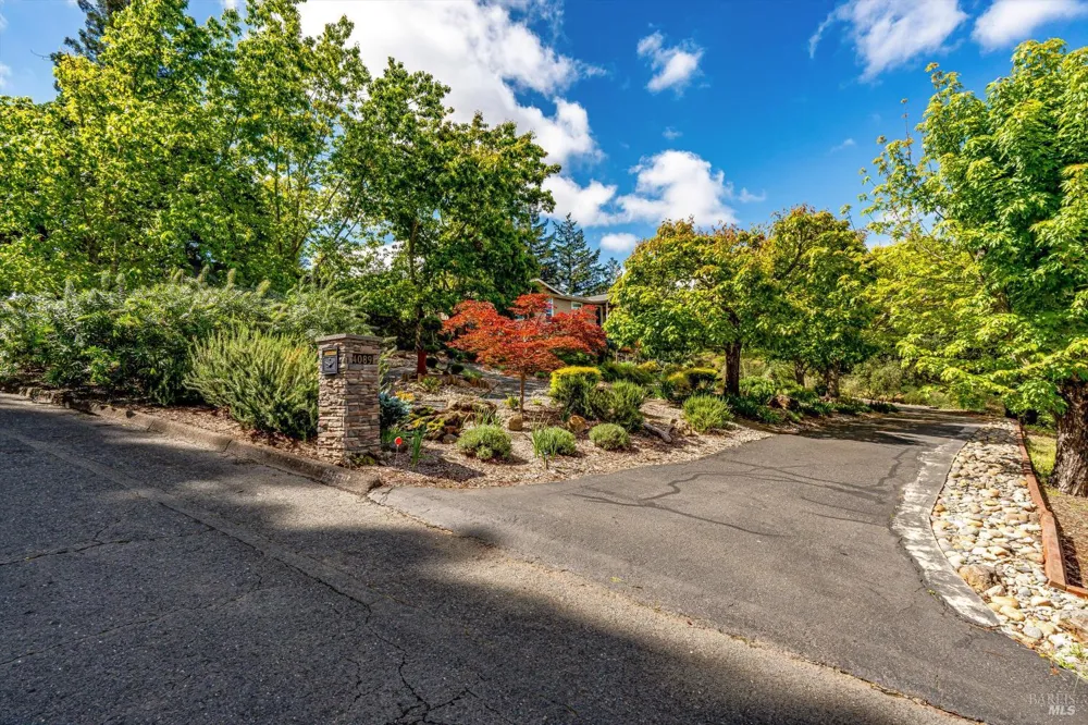 4089 Bayberry Drive Santa Rosa, CA 95404