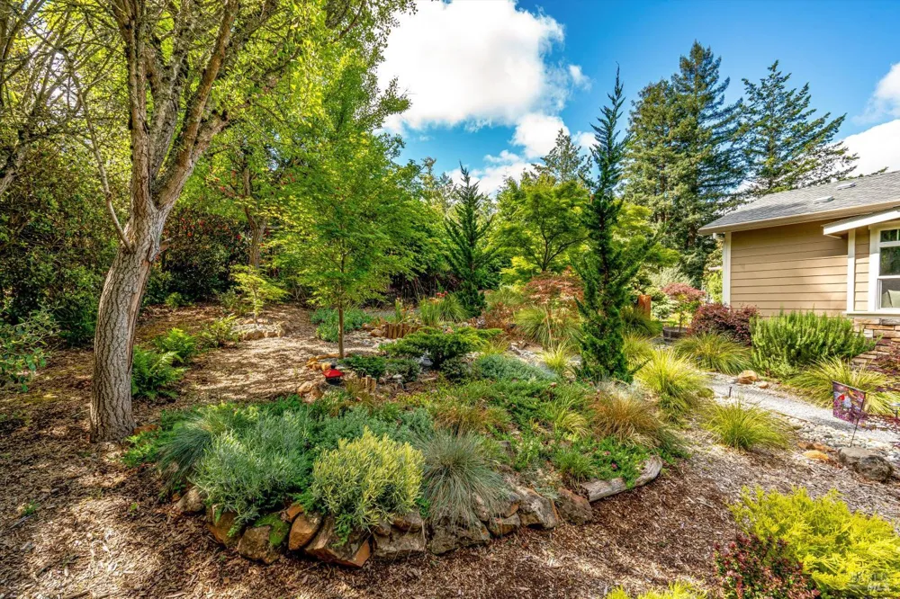 4089 Bayberry Drive Santa Rosa, CA 95404
