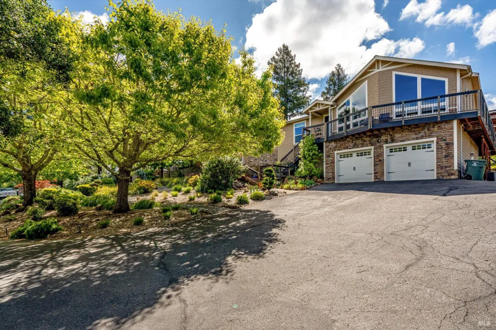 4089 Bayberry Drive Santa Rosa, CA 95404