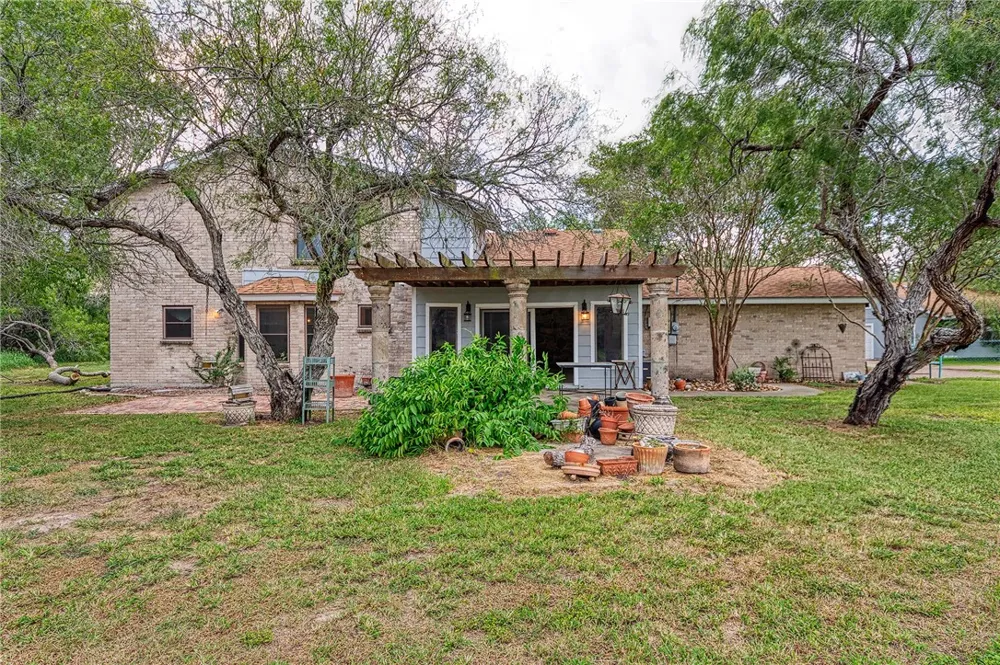 4648 County Road 2221 Odem, TX 78370