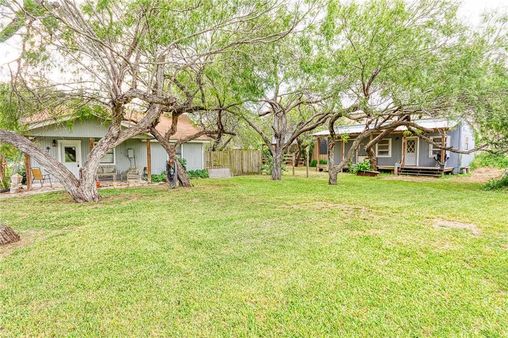 4648 County Road 2221 Odem, TX 78370