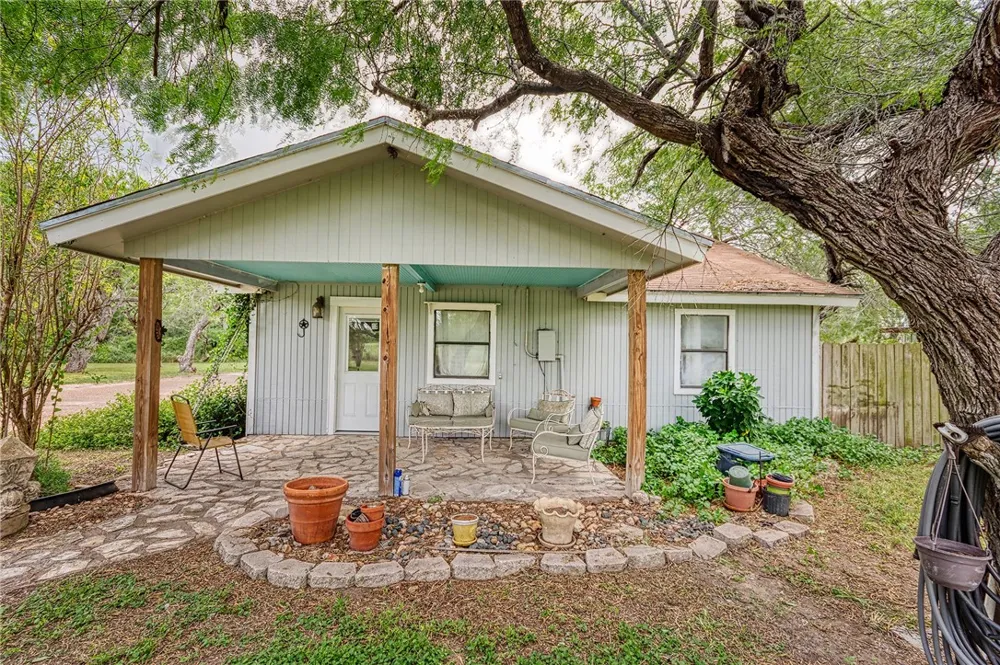 4648 County Road 2221 Odem, TX 78370