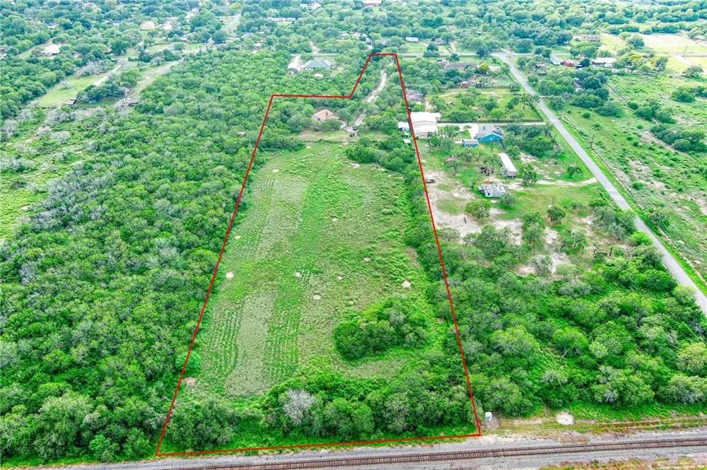 4648 County Road 2221 Odem, TX 78370