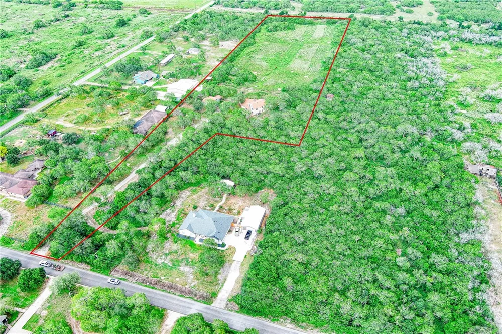 4648 County Road 2221 Odem, TX 78370