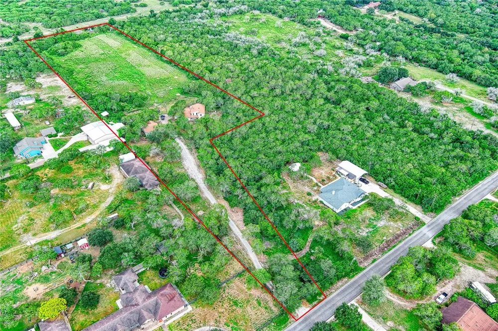 4648 County Road 2221 Odem, TX 78370