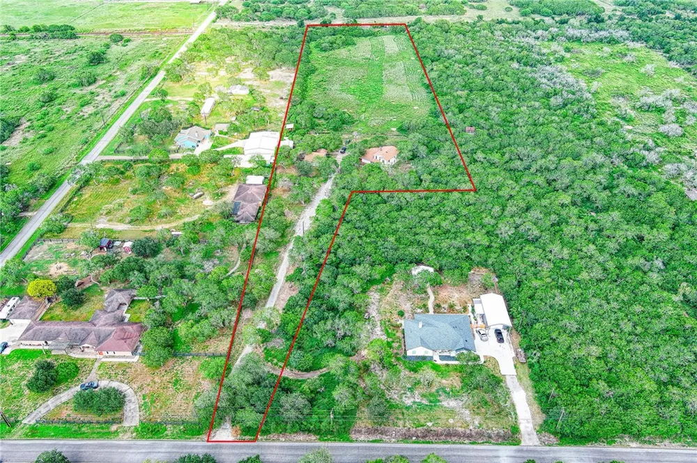 4648 County Road 2221 Odem, TX 78370