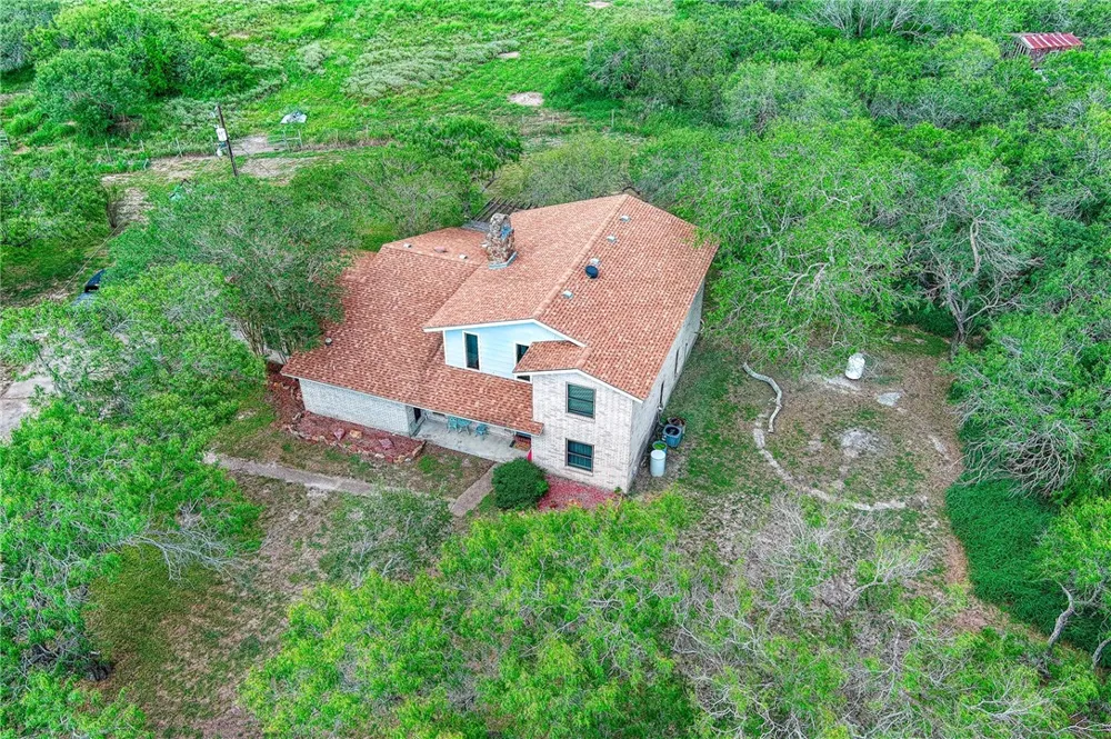4648 County Road 2221 Odem, TX 78370