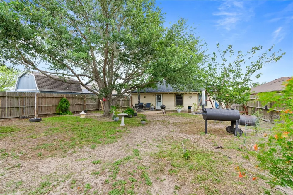3001 Todd Ingleside, TX 78362