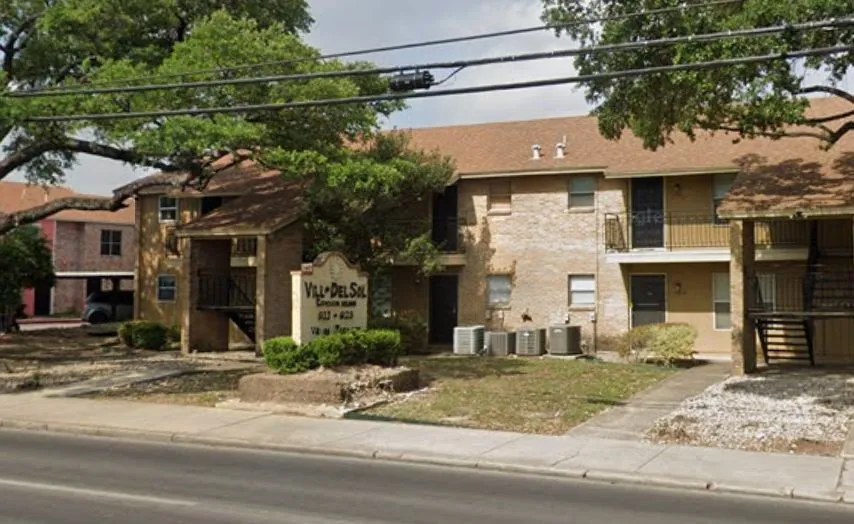 923 Vance Jackson San Antonio, TX 78201