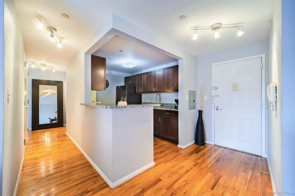 150 Featherbed Lane #4B Bronx, NY 10452