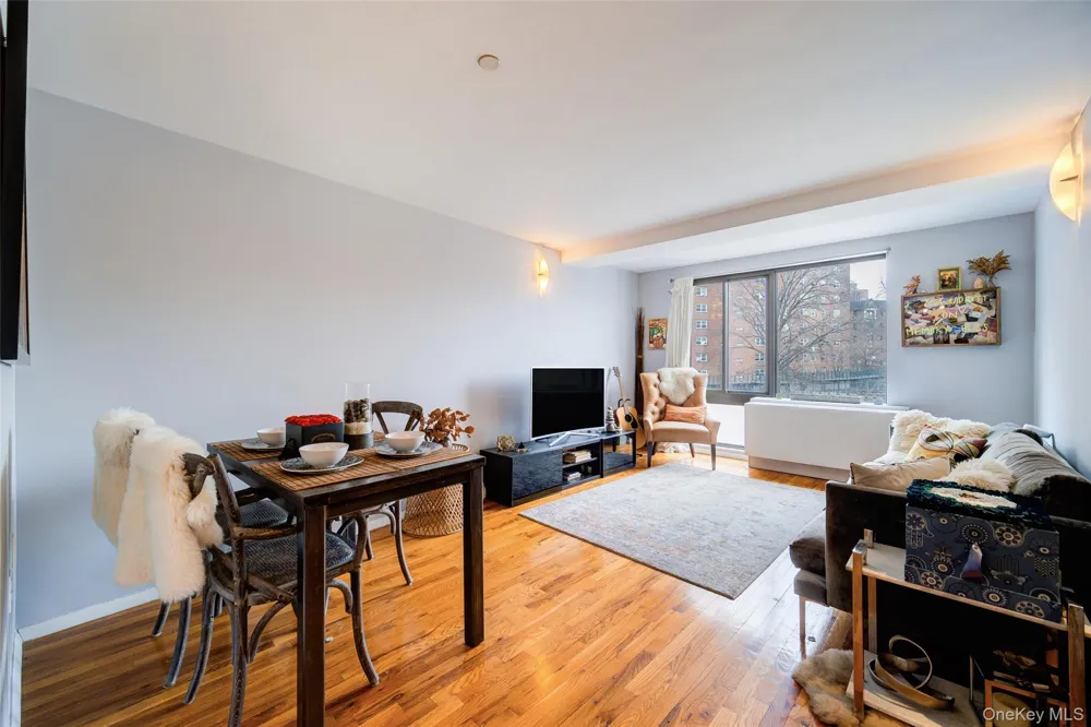 150 Featherbed Lane #4B Bronx, NY 10452
