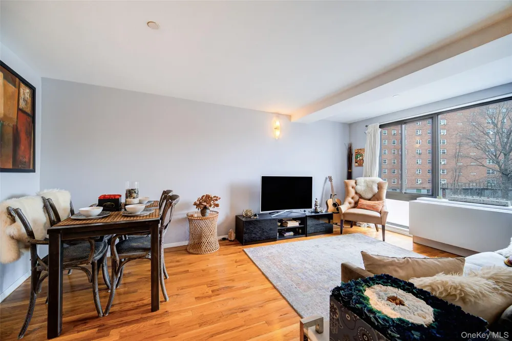 150 Featherbed Lane #4B Bronx, NY 10452