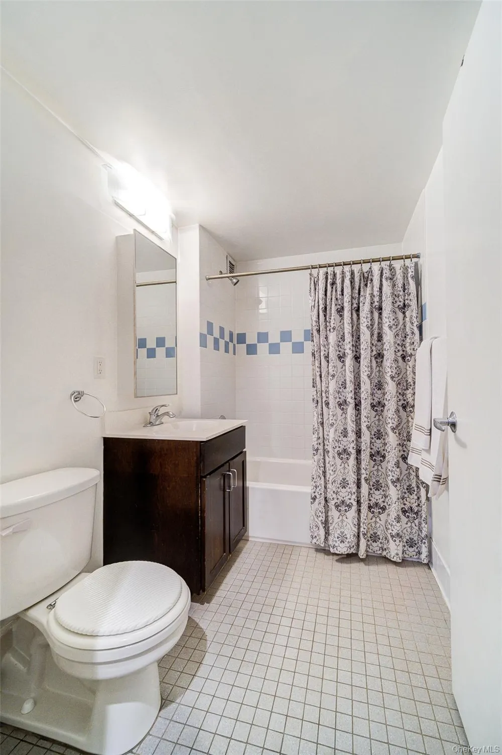 150 Featherbed Lane #4B Bronx, NY 10452