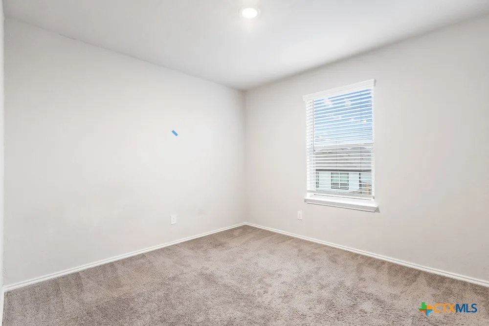 2432 Ayers Drive Seguin, TX 78155