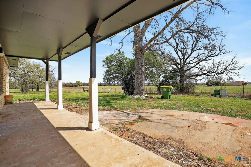 2539 County Road 347 Loop Gause, TX 77857