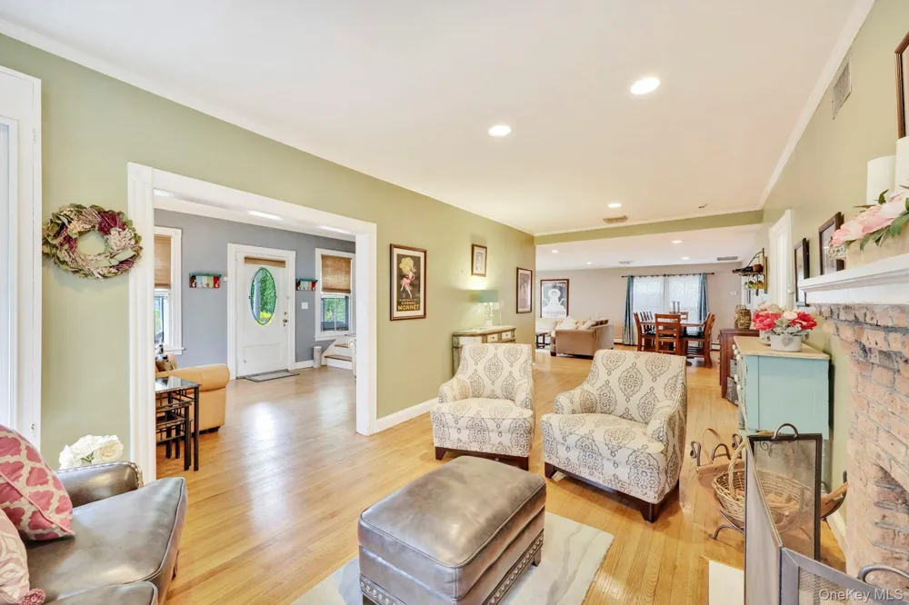 170 Ocean Avenue Woodmere, NY 11598