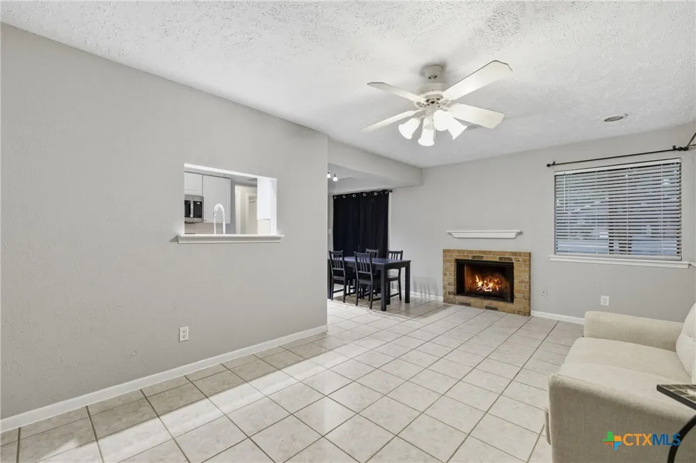 421 W San Antonio Street #A2 San Marcos, TX 78666