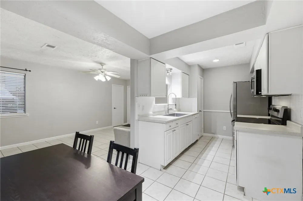 421 W San Antonio Street #A2 San Marcos, TX 78666