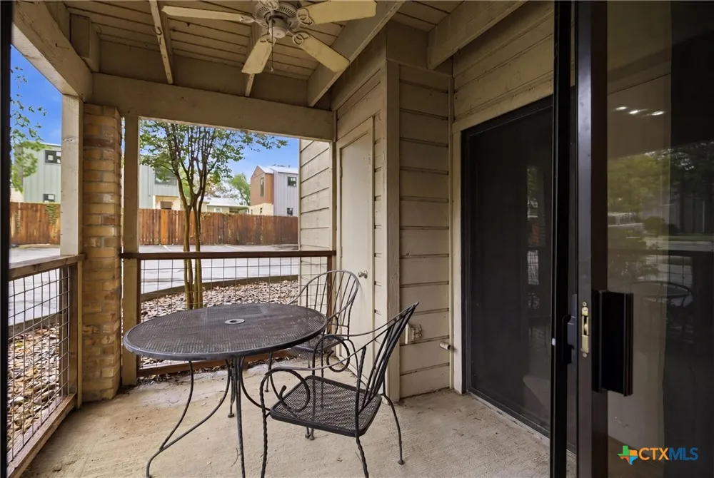 421 W San Antonio Street #A2 San Marcos, TX 78666