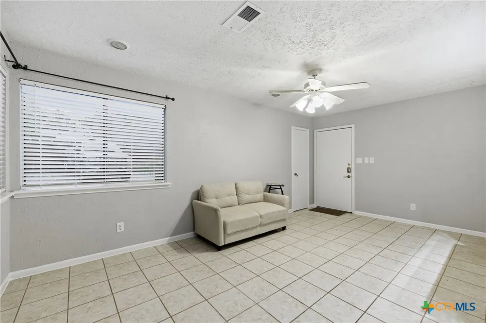 421 W San Antonio Street #A2 San Marcos, TX 78666