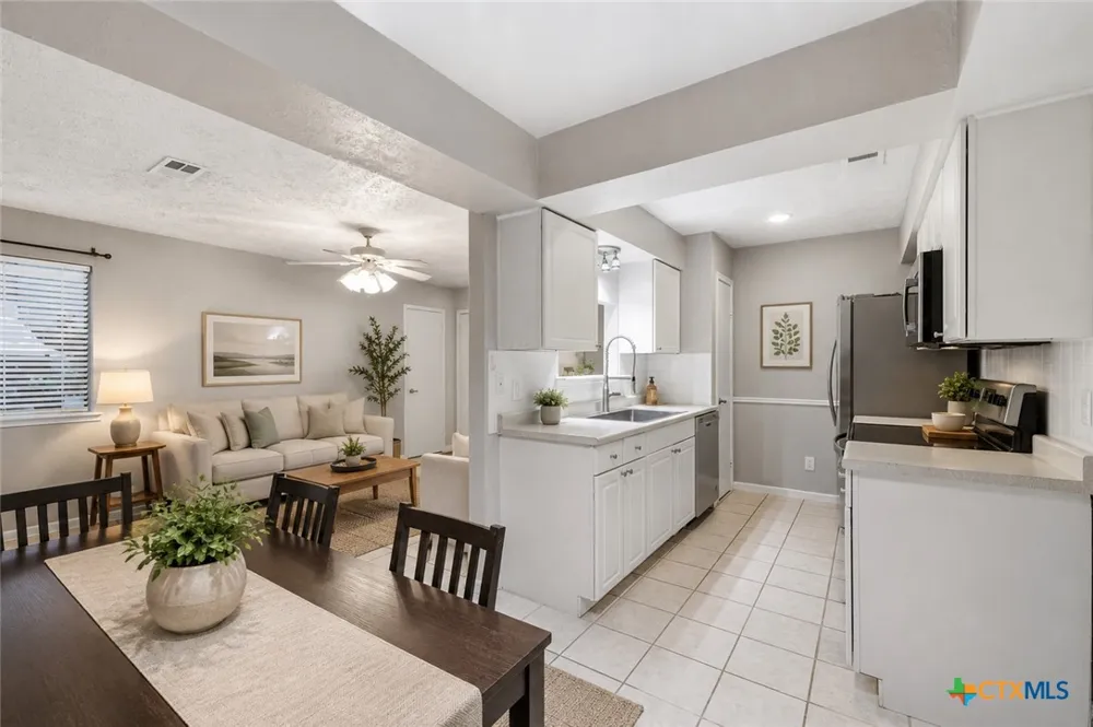 421 W San Antonio Street #A2 San Marcos, TX 78666