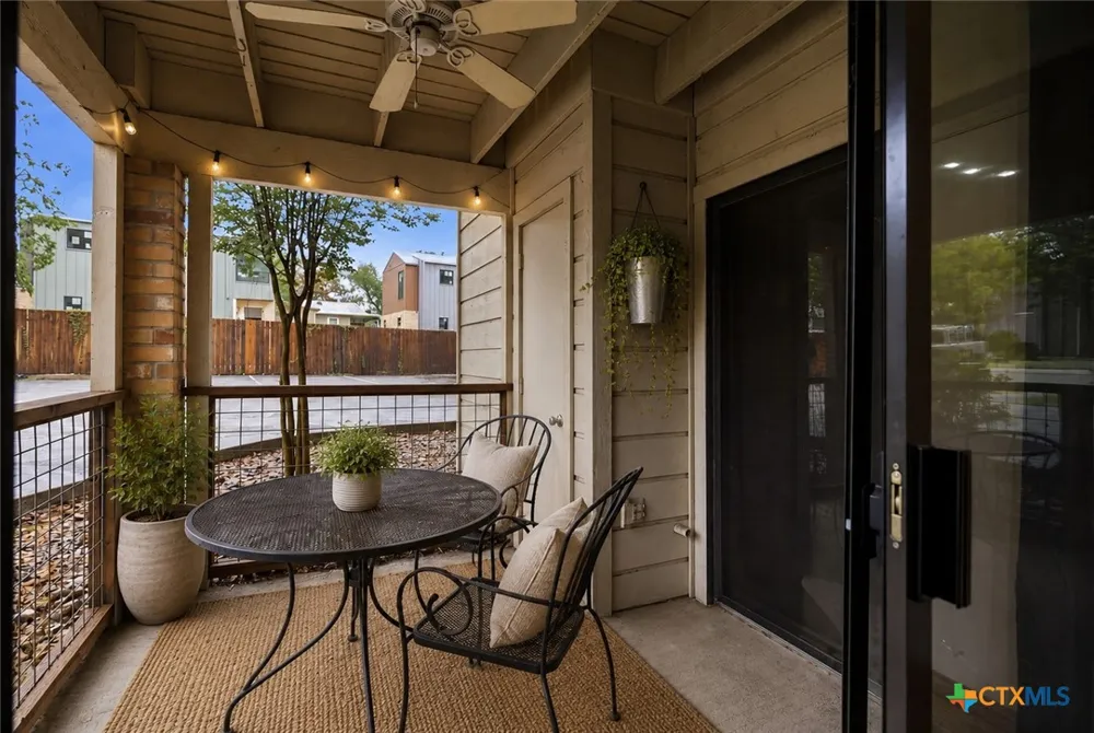 421 W San Antonio Street #A2 San Marcos, TX 78666