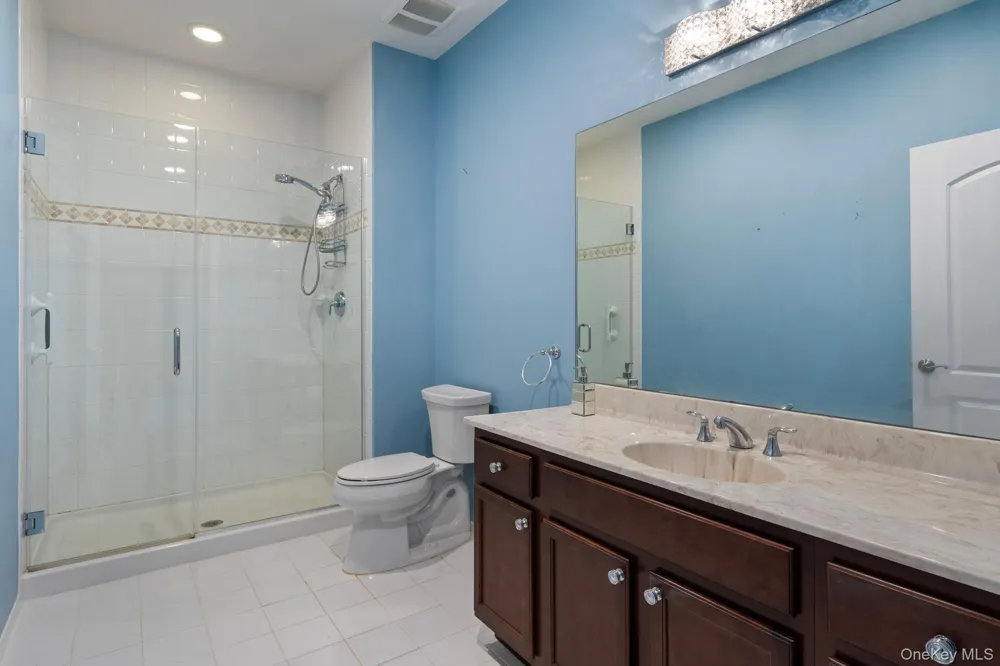 156 Stoneleigh Drive Riverhead, NY 11901