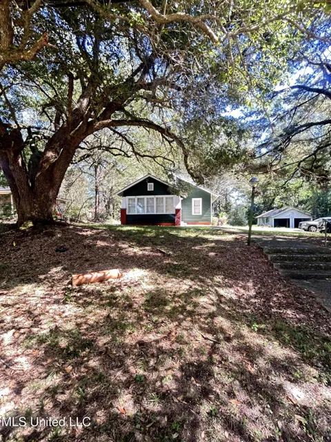 505 S Magnolia Street