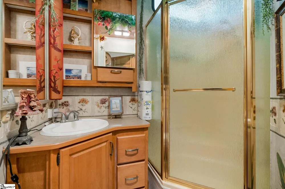 110 & 112 Whitby Way Westminster, SC 29693