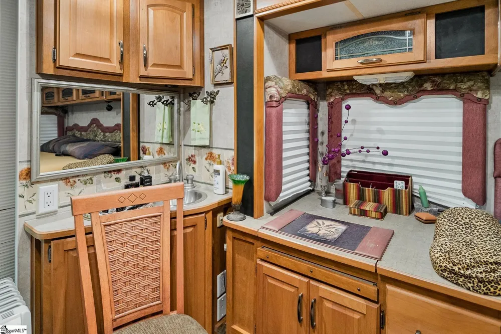 110 & 112 Whitby Way Westminster, SC 29693