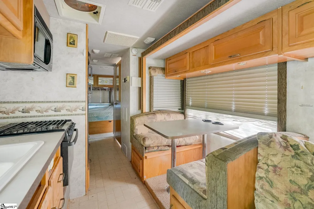 110 & 112 Whitby Way Westminster, SC 29693