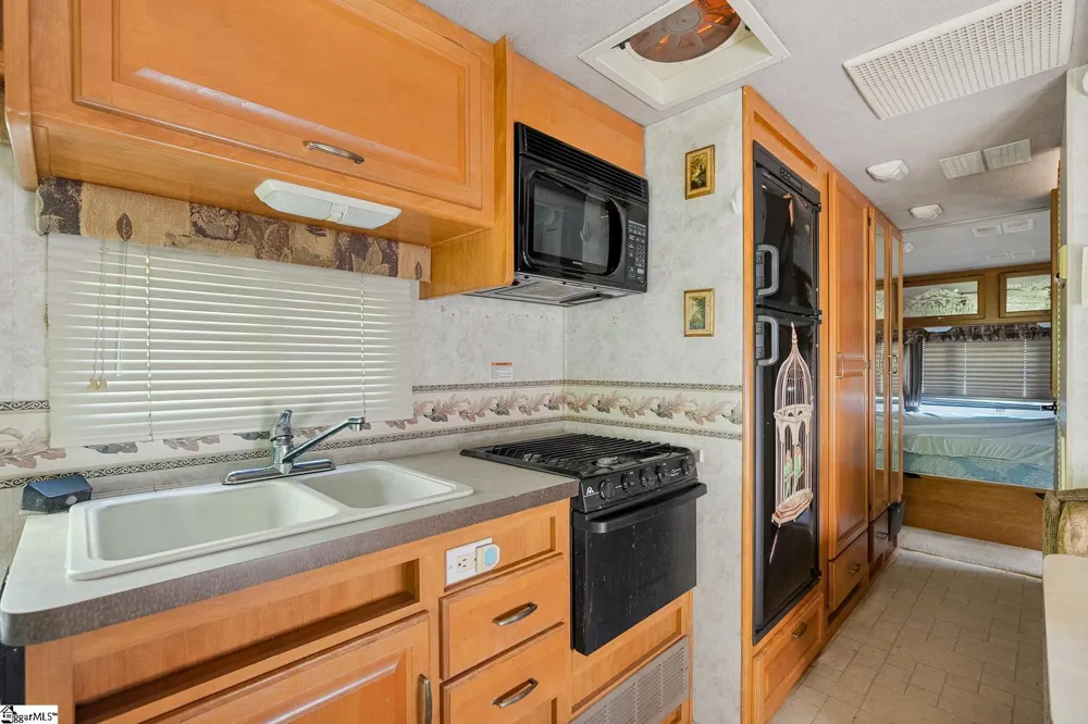 110 & 112 Whitby Way Westminster, SC 29693