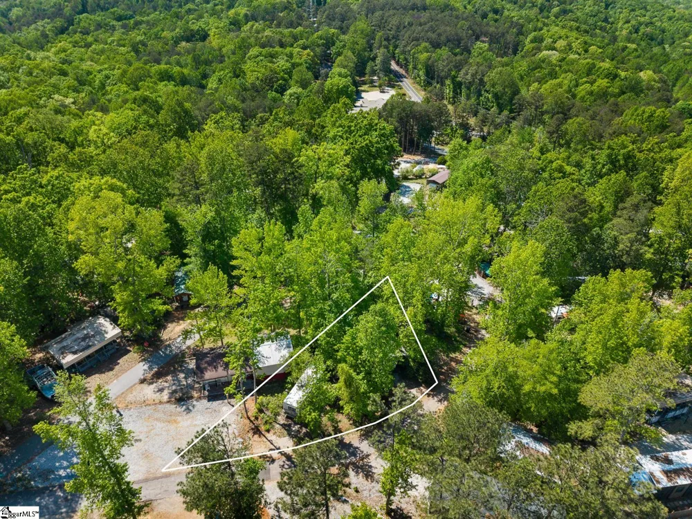 110 & 112 Whitby Way Westminster, SC 29693