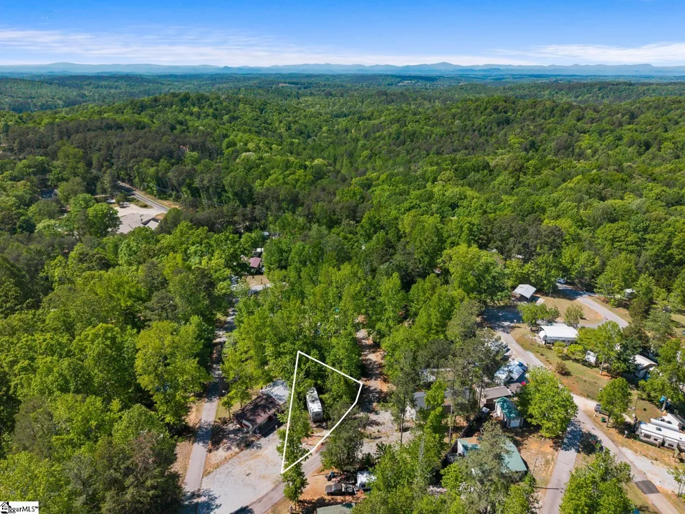 110 & 112 Whitby Way Westminster, SC 29693