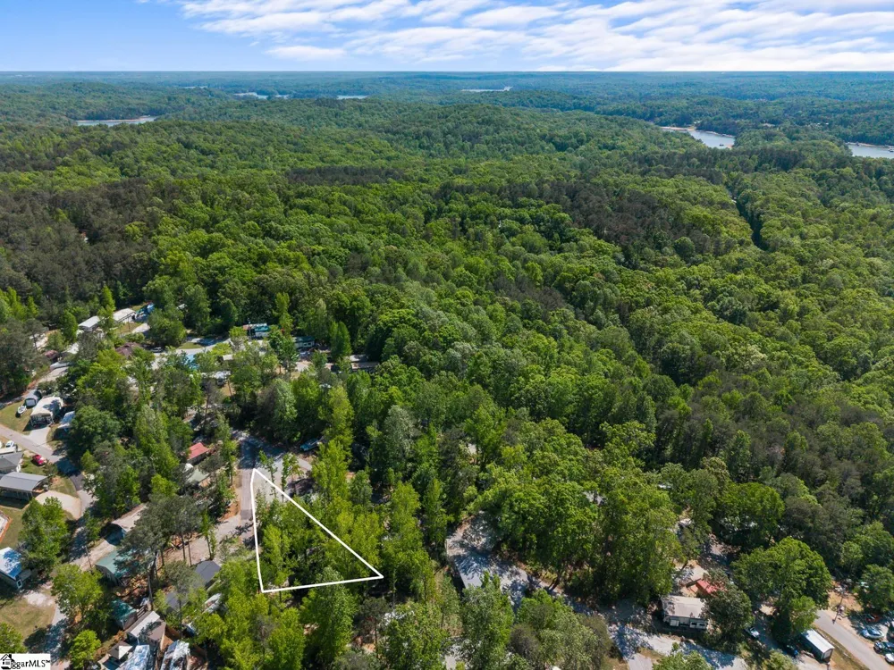 110 & 112 Whitby Way Westminster, SC 29693