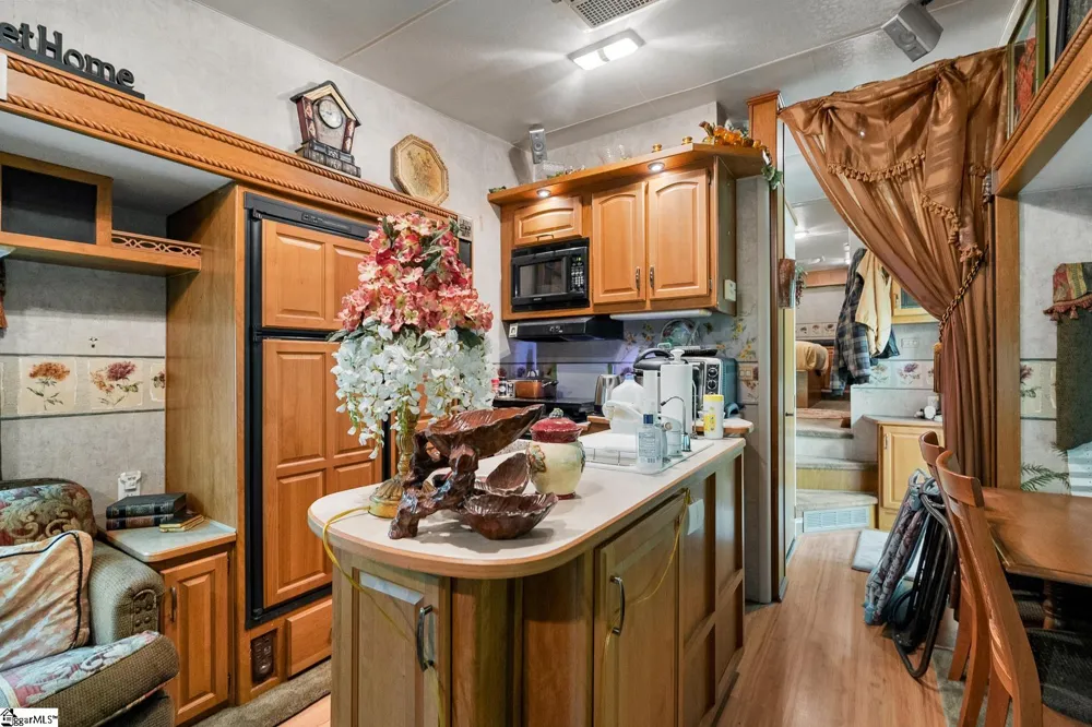110 & 112 Whitby Way Westminster, SC 29693