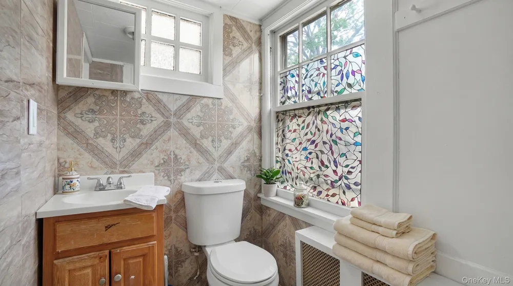 102-12 85th Road Richmond Hill, NY 11418