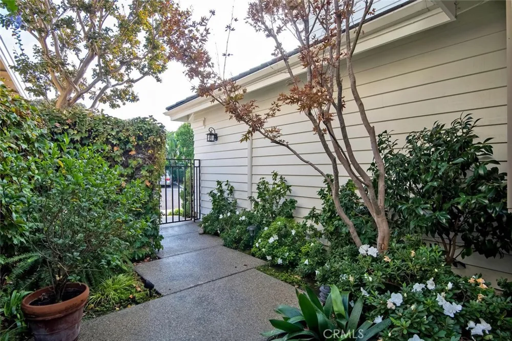 2521 Point Del Mar Corona del Mar, CA 92625