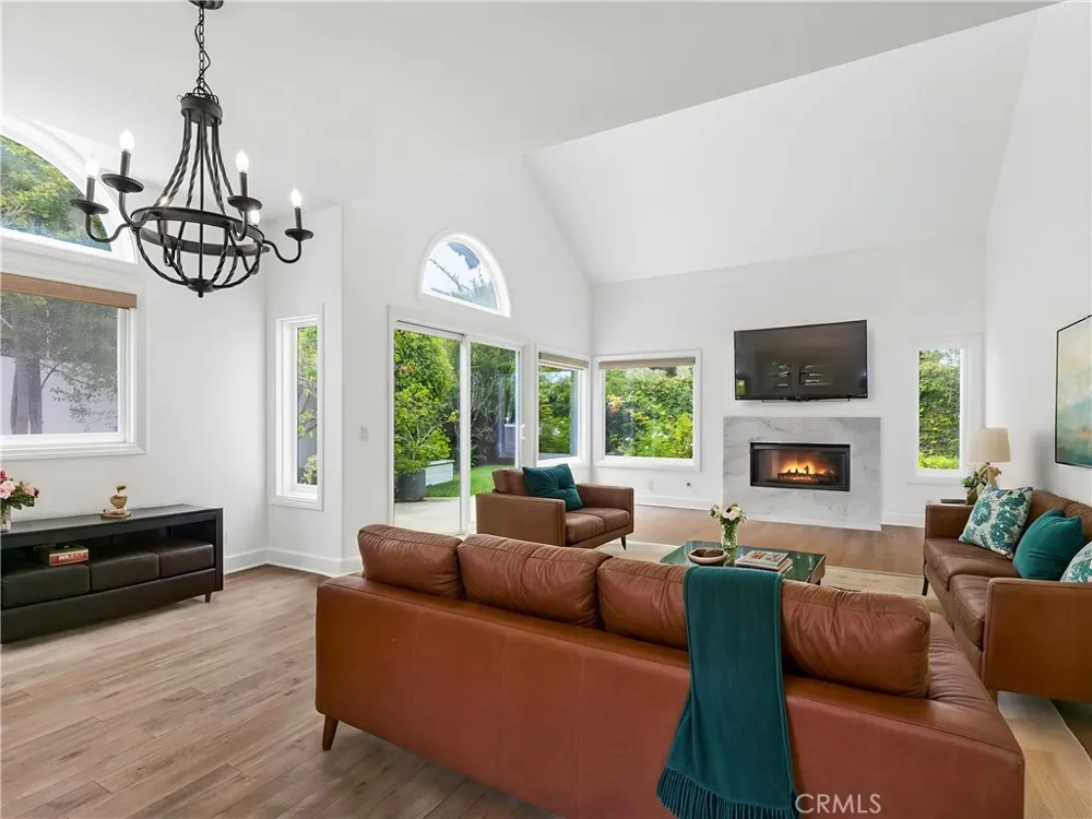 2521 Point Del Mar Corona del Mar, CA 92625