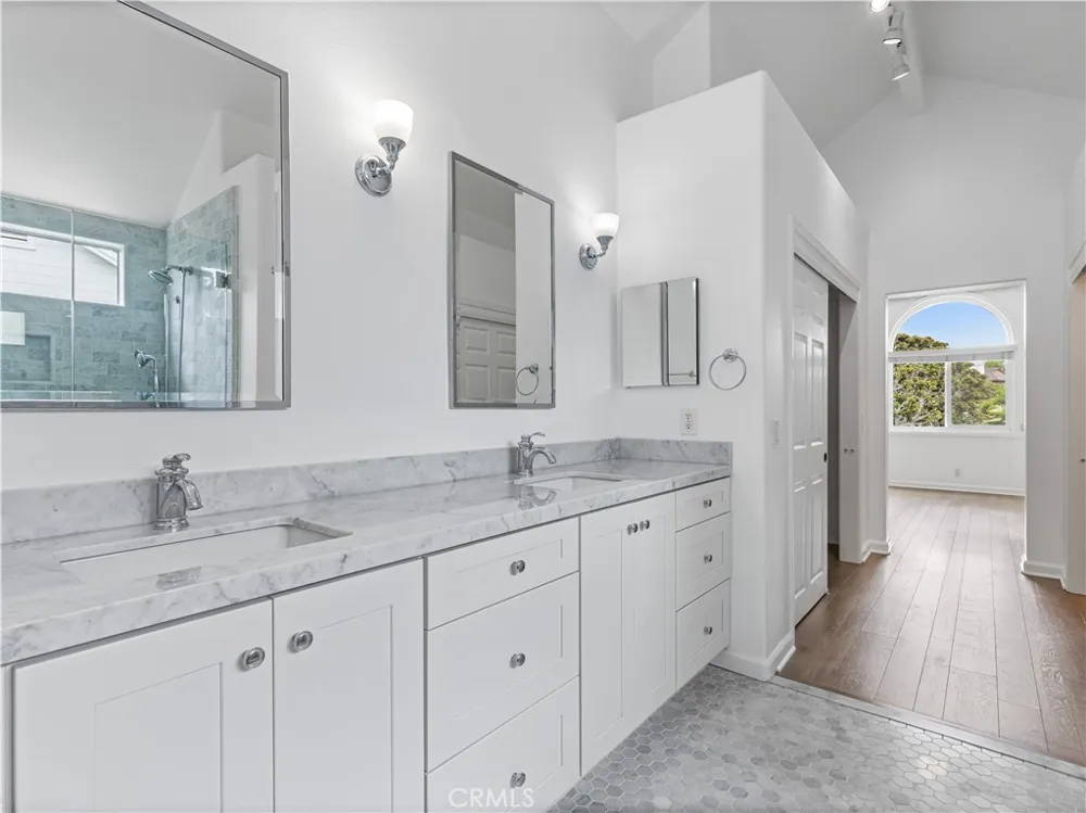 2521 Point Del Mar Corona del Mar, CA 92625