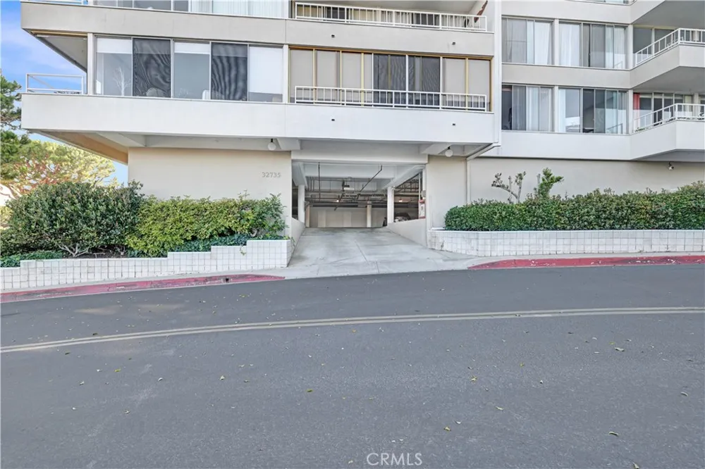 32735 Seagate Drive #108 Rancho Palos Verdes, CA 90275