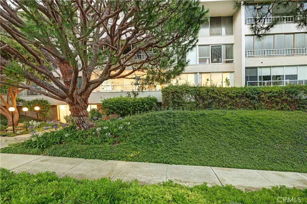 32735 Seagate Drive #108 Rancho Palos Verdes, CA 90275