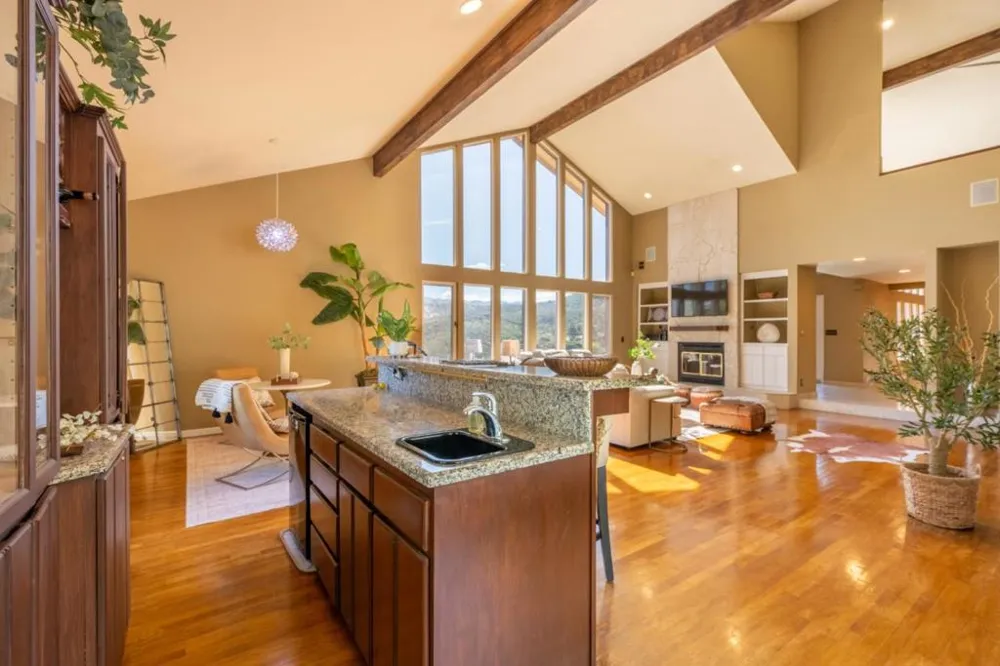 25983 High Terrace Lane Salinas, CA 93908