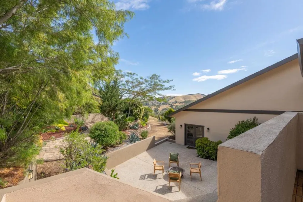 25983 High Terrace Lane Salinas, CA 93908