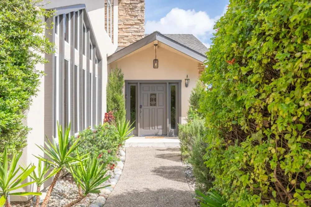 25983 High Terrace Lane Salinas, CA 93908