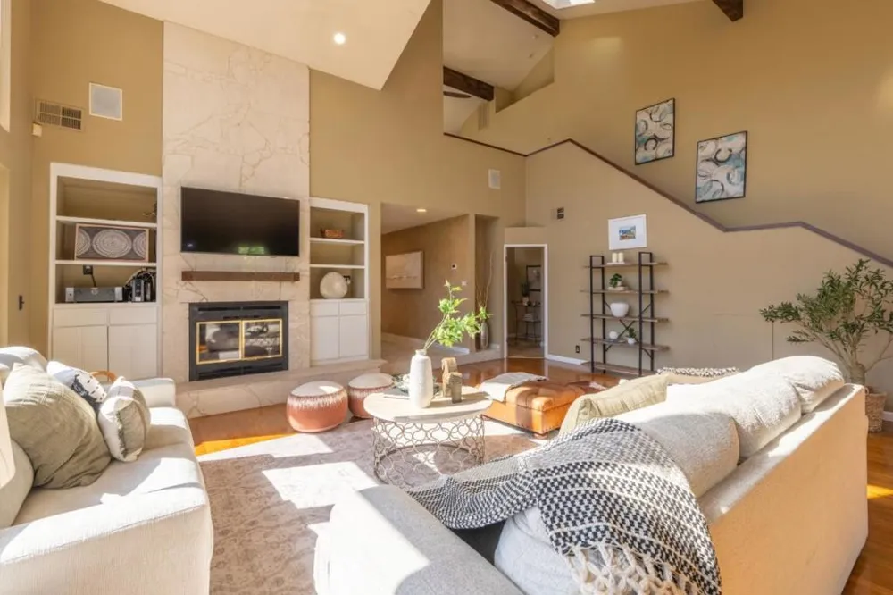 25983 High Terrace Lane Salinas, CA 93908