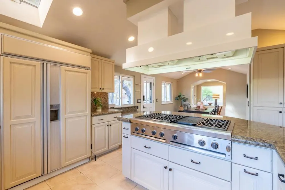 25983 High Terrace Lane Salinas, CA 93908