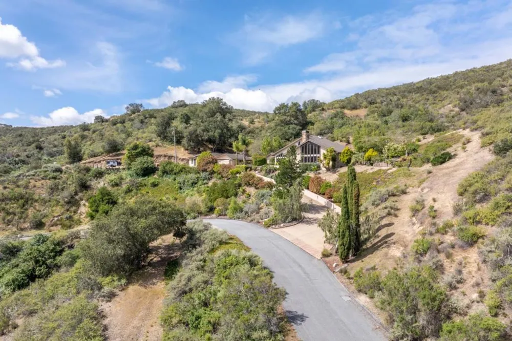 25983 High Terrace Lane Salinas, CA 93908