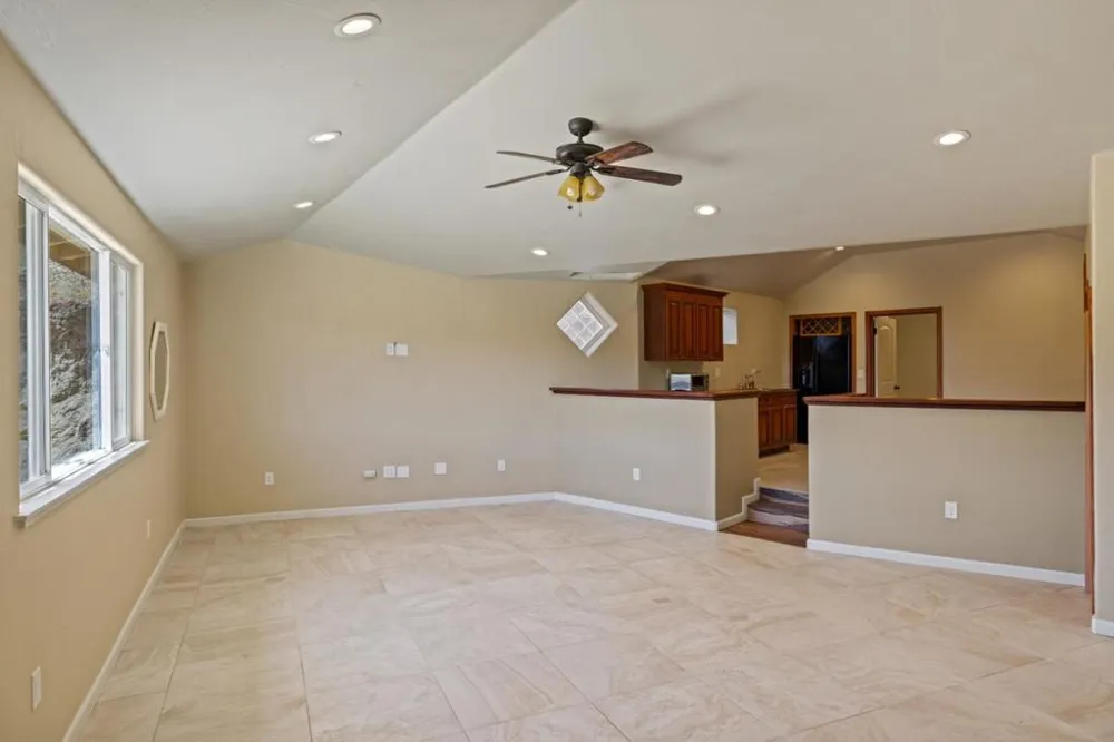 25983 High Terrace Lane Salinas, CA 93908